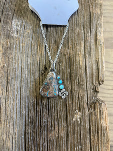 The Sierra-Pilot Mountain & Basque Necklace