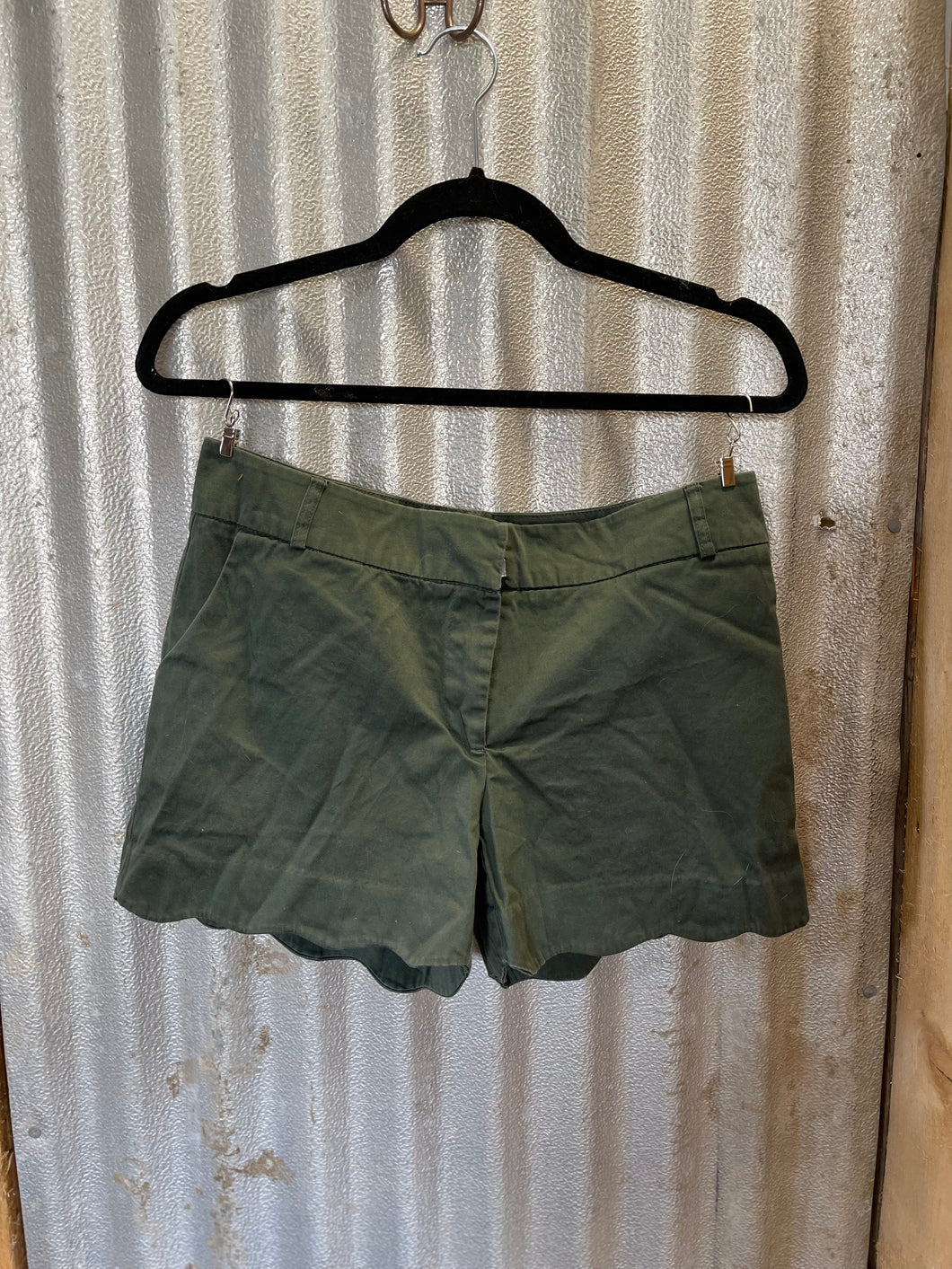 Sz 5/6: Green Shorts